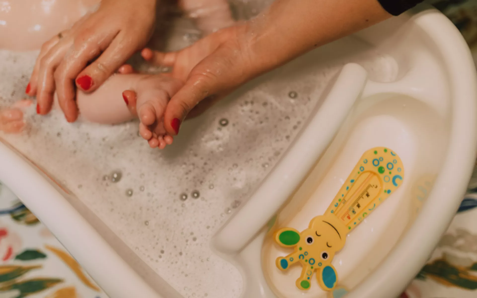 Yenidoğan Bebek Banyosu Nasıl Yapılır?